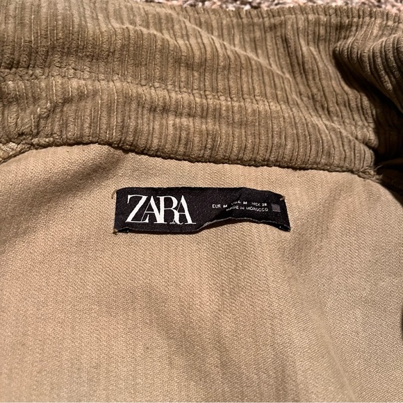 ZARA BUTTON UP - Picture 2 of 3